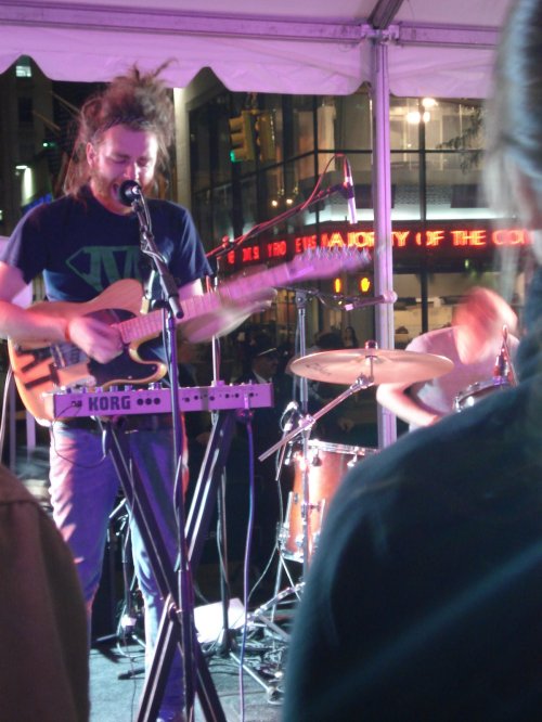 fno09-bearhands-dylan